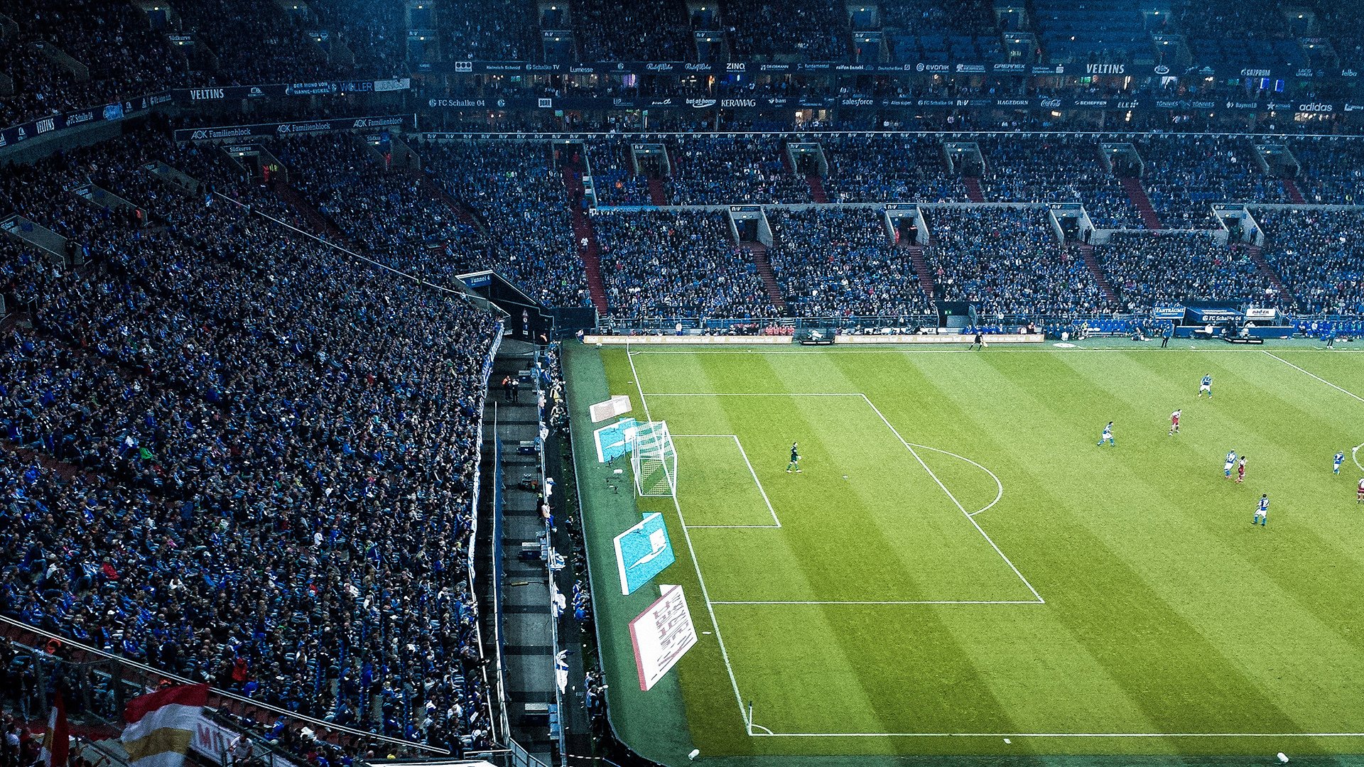 爱游戏app下载-托特纳姆热刺战术调整收获成效，托特纳姆热刺首发